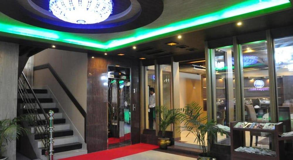 Marino Hotel - Best Near Airport Dháka Exteriér fotografie
